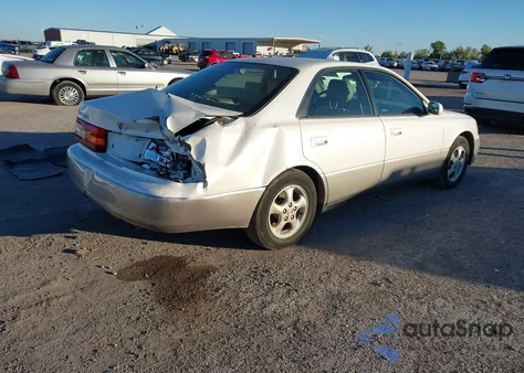 1998 Lexus Es 300 из США, поврежденный, VIN JT8BF28G2W0111306
